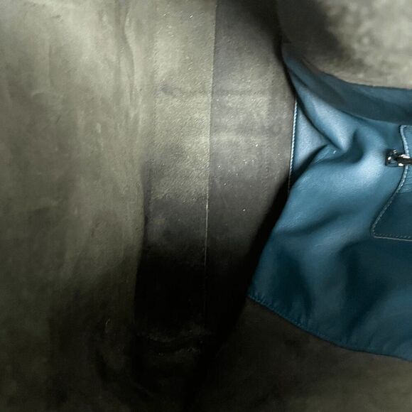 Longchamp Essential North/South Black Leather Tote Women's Purse - Picture 11 of 16